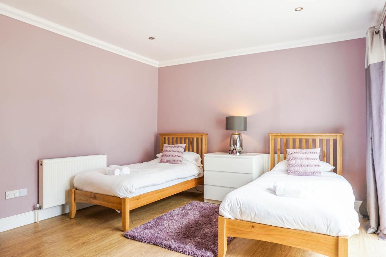 The Beach House - Fully Refurbed March 2024 Oystermouth Dış mekan fotoğraf